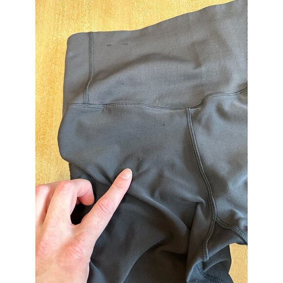 Nike Zoned Sculpt Training Capri - Picture 5 of 8